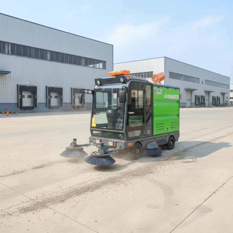 Heavy Equipment Manufacturers - Machine de nettoyage et de balayage